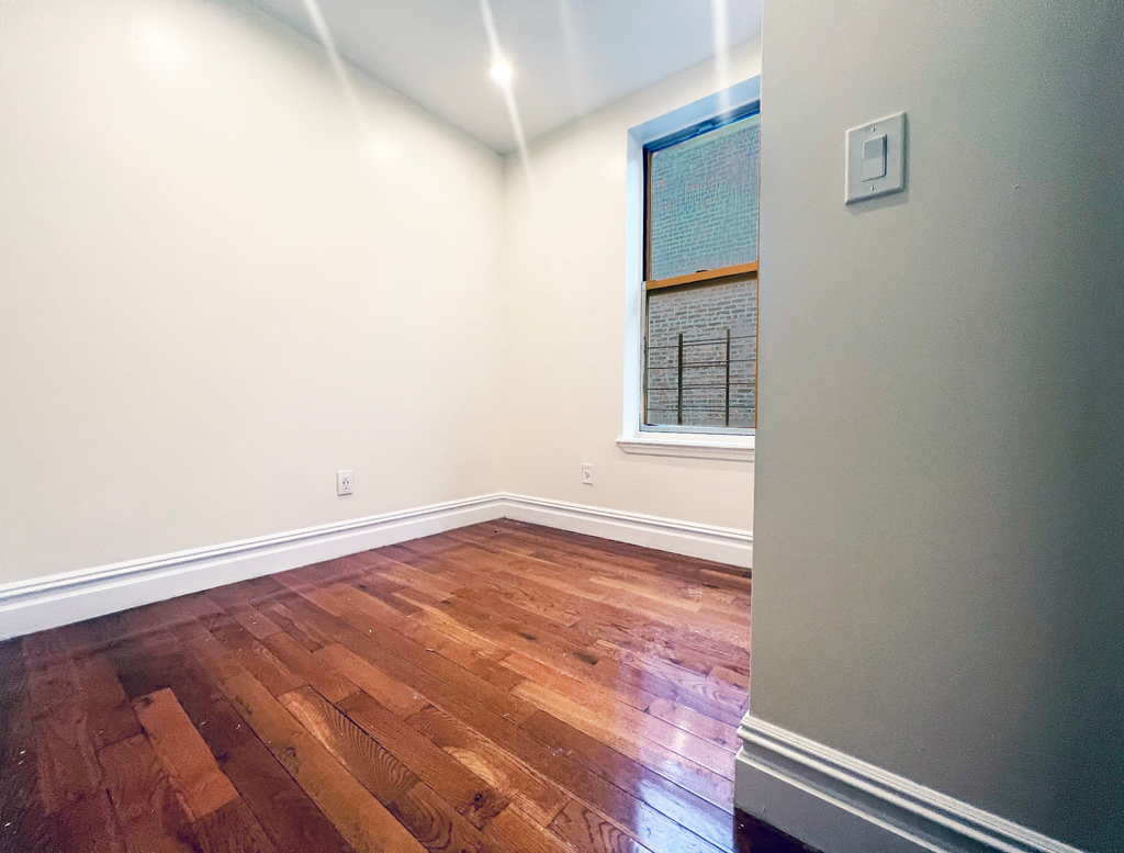 536 West 143rd Street - Photo 4