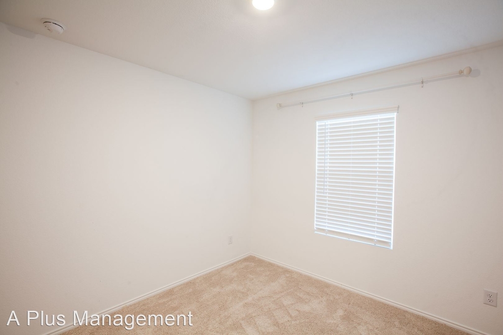 5401 Lavender Drive - Photo 18