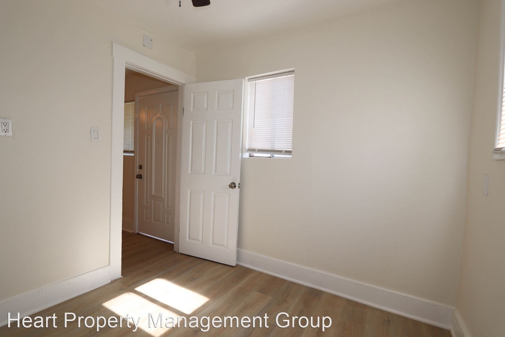 2384 Linden Ave - Photo 6