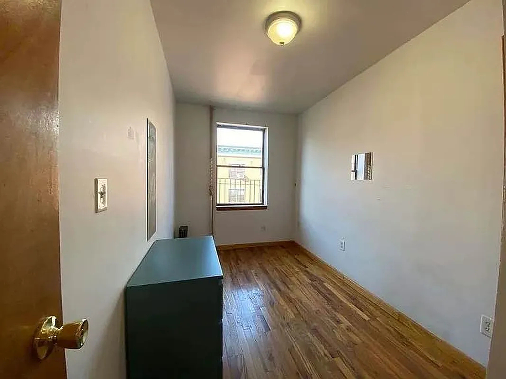 540 East 5th Street - Photo 6
