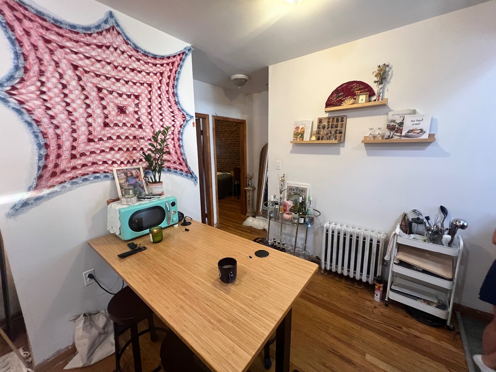 540 East 5th Street - Photo 3