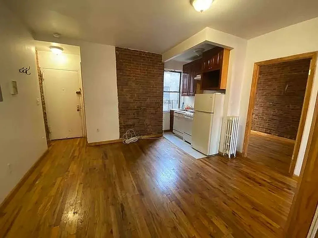 540 East 5th Street - Photo 1