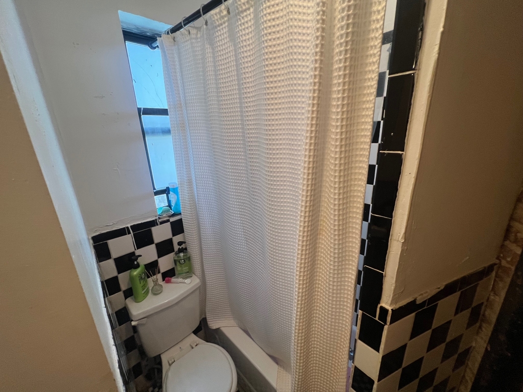 540 East 5th Street - Photo 11