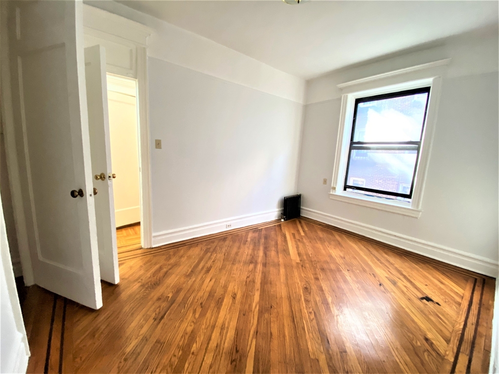 714 Ocean Avenue - Photo 4