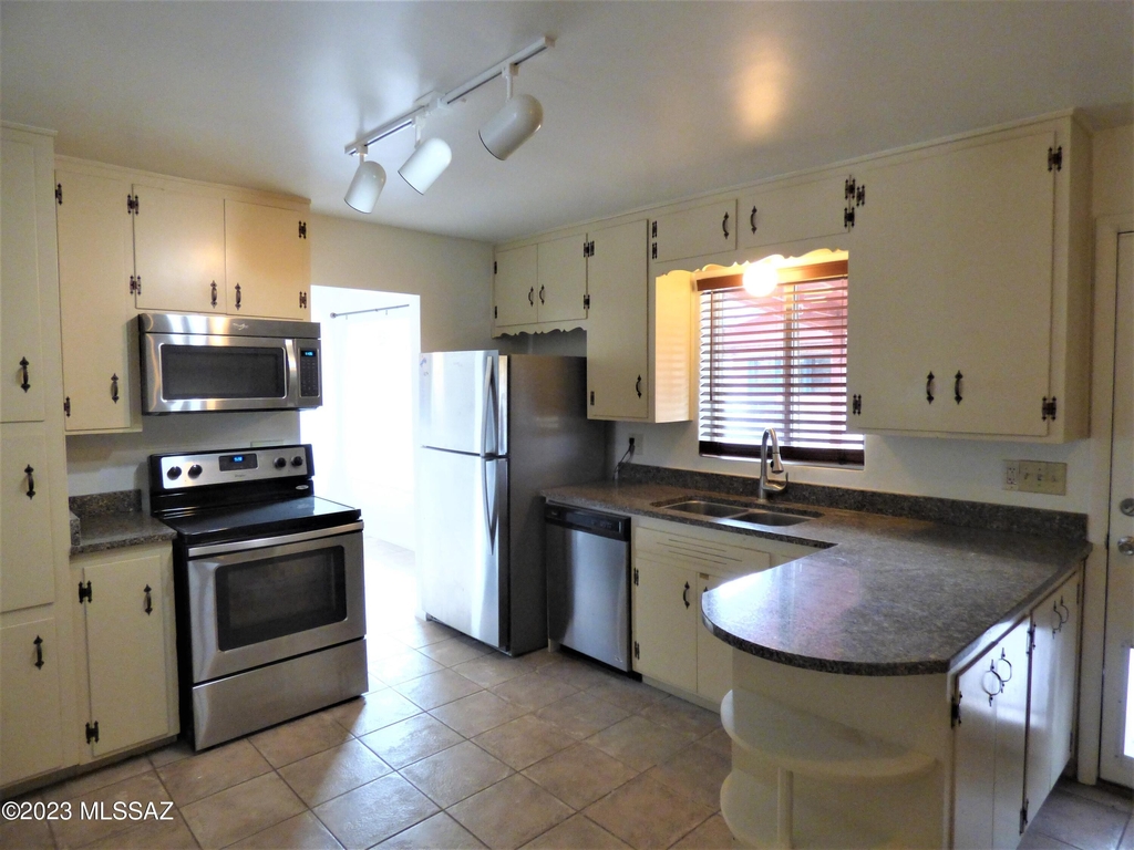 4234 E Waverly Street - Photo 10