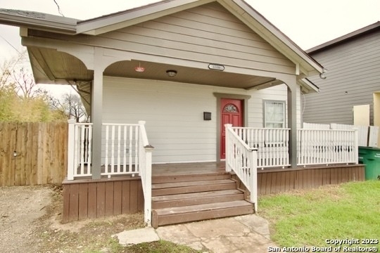 1336 Center St - Photo 1