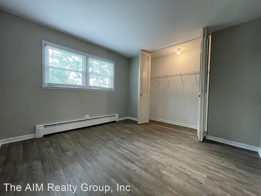 5107 Washington Street - Photo 2