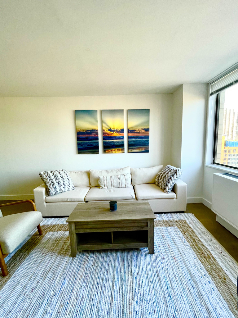 200 East 33rd Street - Photo 4