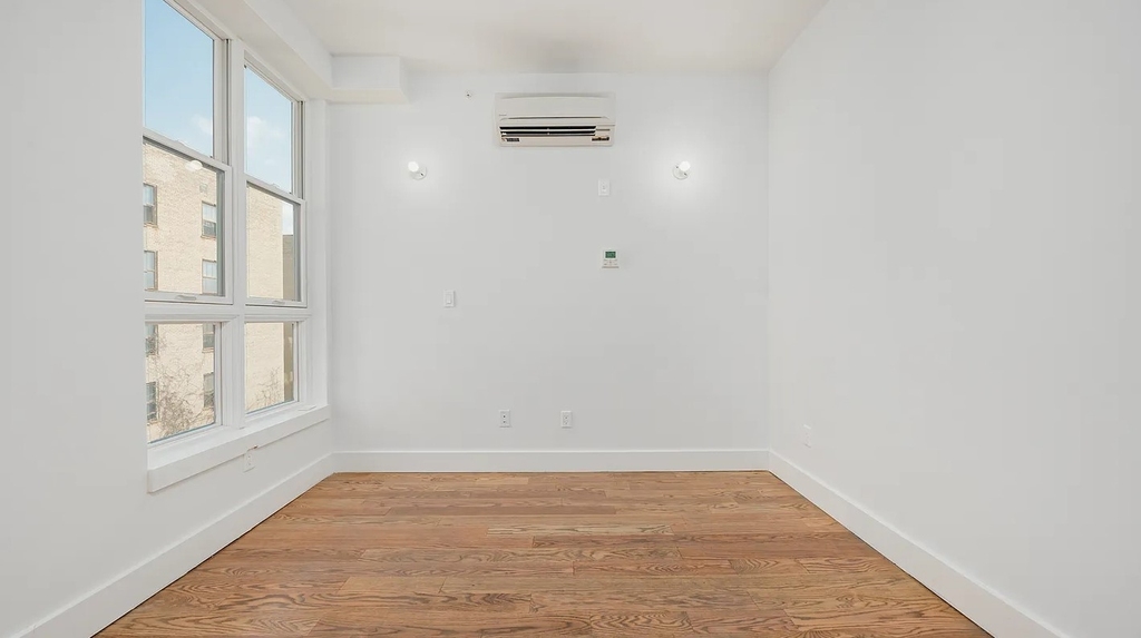 1365 Nostrand Avenue - Photo 4