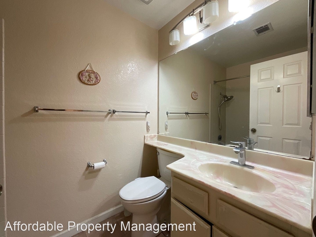 6133 Linford Terrace - Photo 8