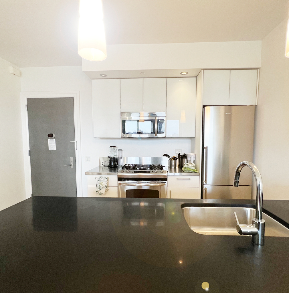 555 West 53rd Street - Photo 1