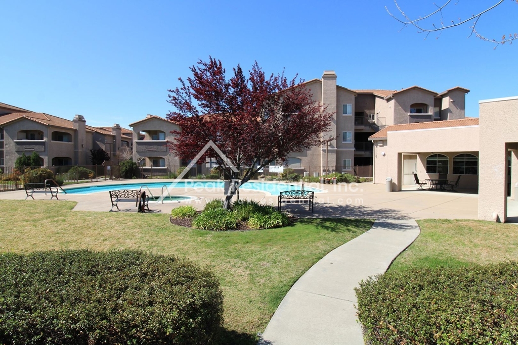 10001 Woodcreek Oaks Blvd #1525 - Photo 3