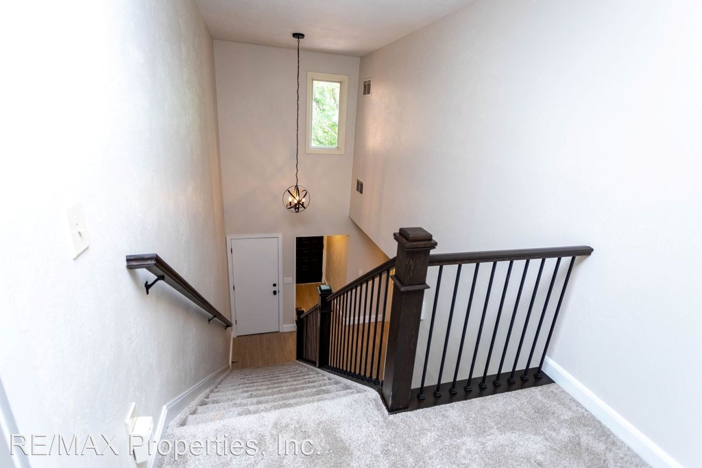 2344 Wood Avenue - Photo 21