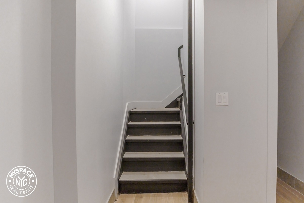 97 Varet Street - Photo 9