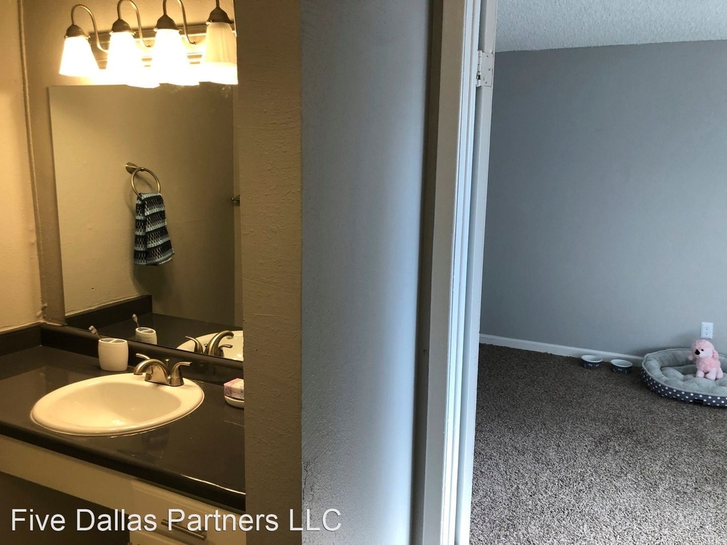 1258 Dallas St - Photo 1