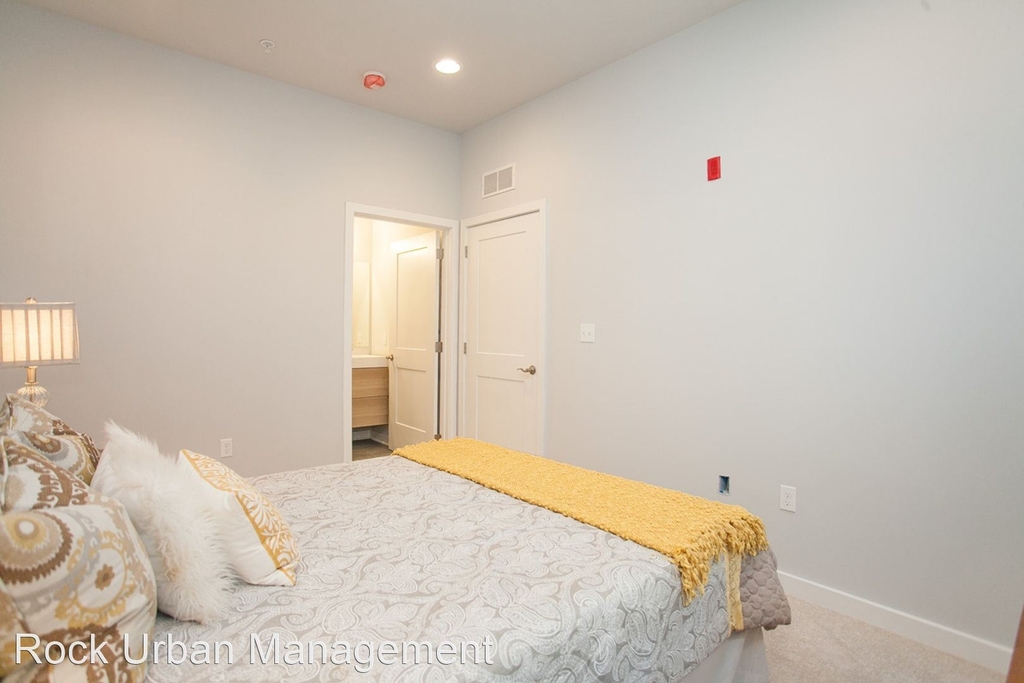 5938 Henry Ave - Photo 21