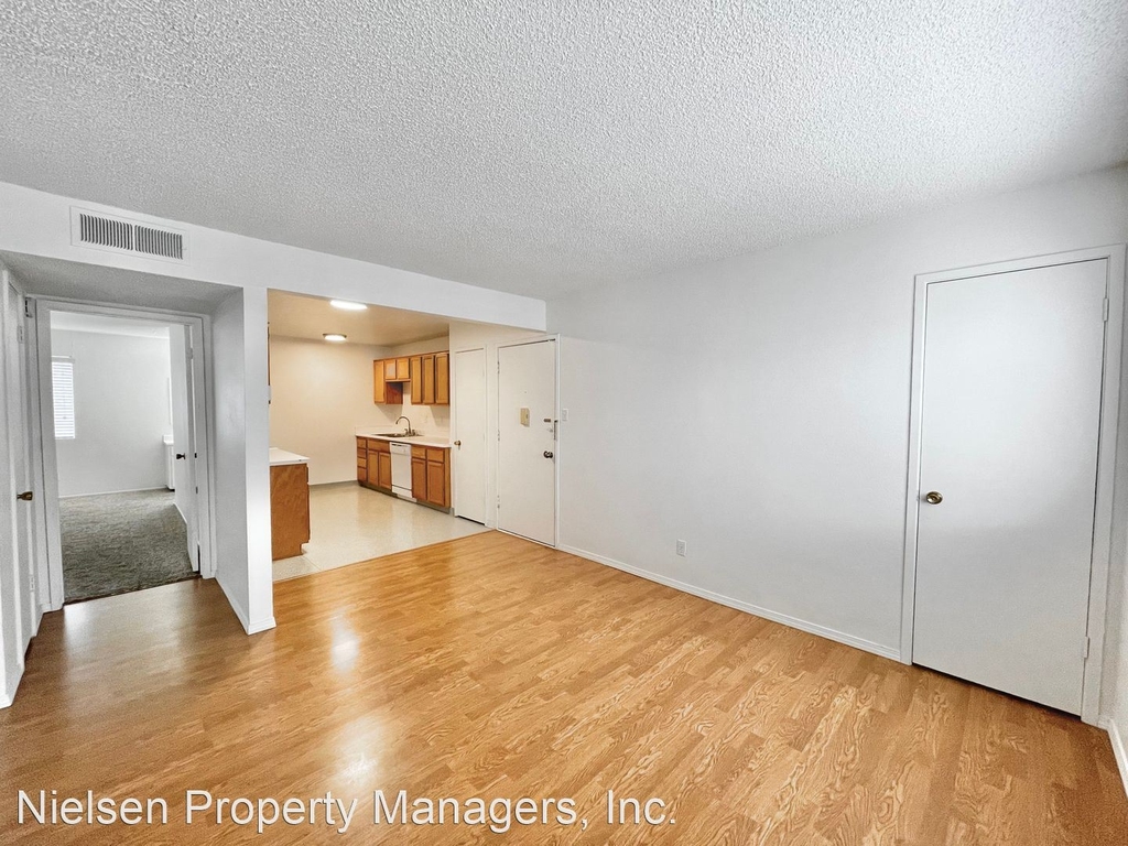 825 38th Street - Photo 6