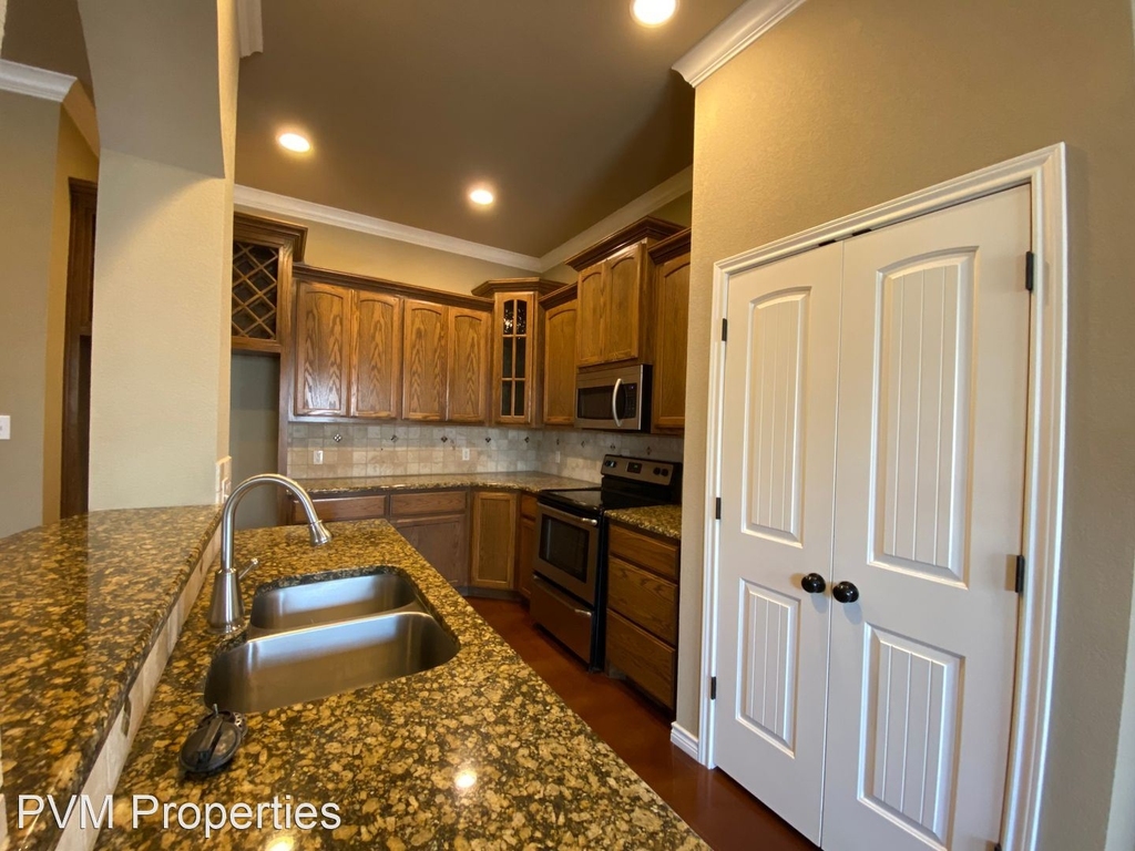 3025 Silver Saddle - Photo 5