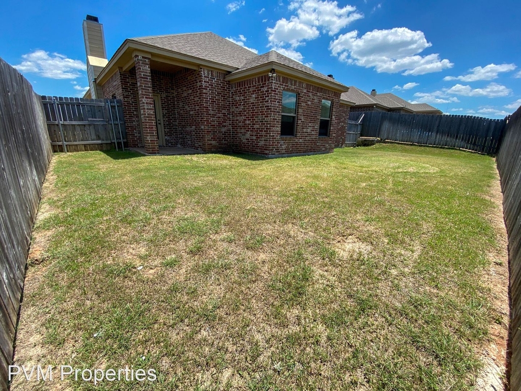 3025 Silver Saddle - Photo 8