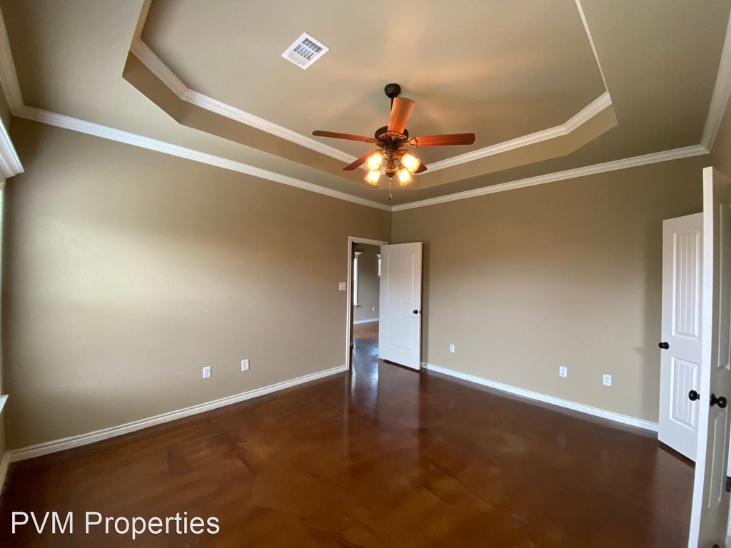 3025 Silver Saddle - Photo 18