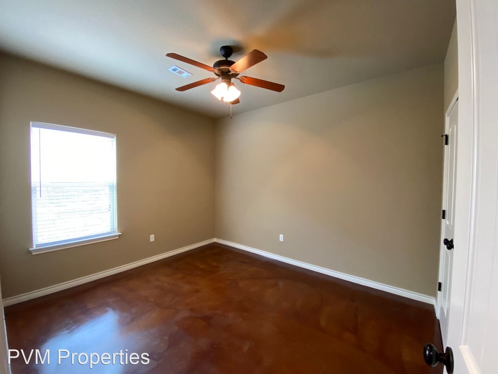 3025 Silver Saddle - Photo 15