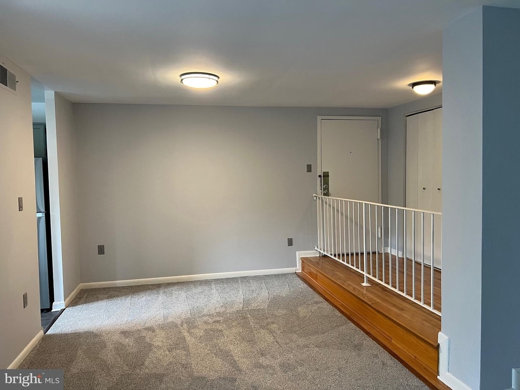 15611 Dorset Rd #302 - Photo 5