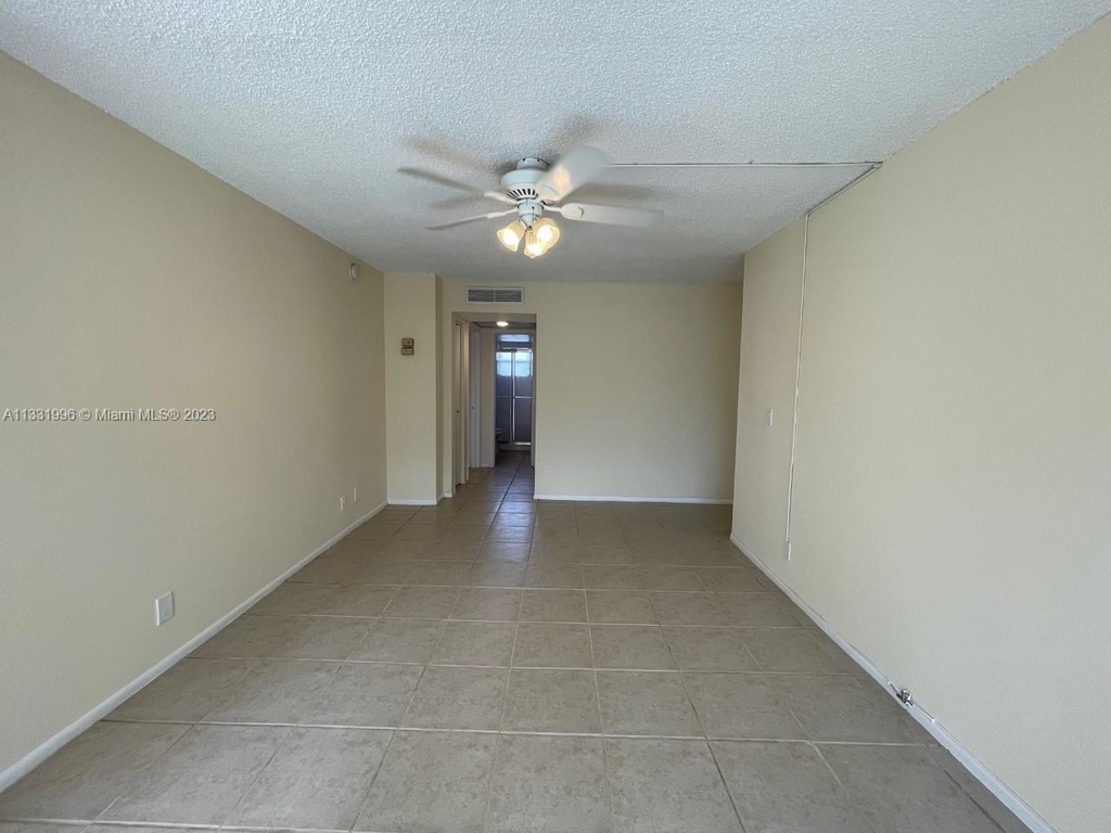 9431 Live Oak Pl - Photo 4