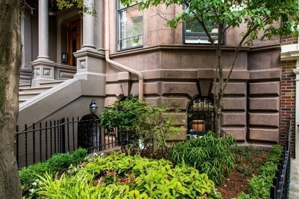 121 Beacon Street - Photo 12