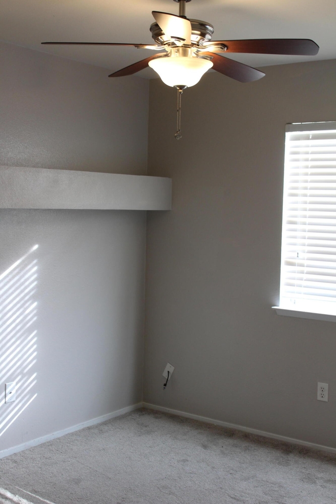 2329 W Harold Court - Photo 9