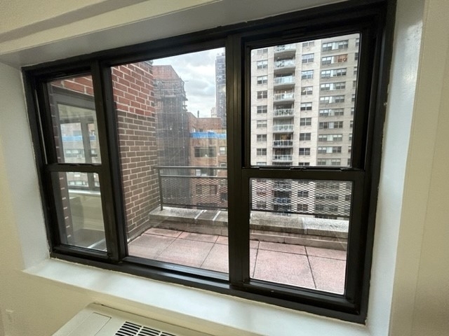 405 East 56th Street - Photo 6