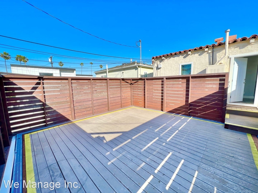 61 Savona Walk - Photo 37