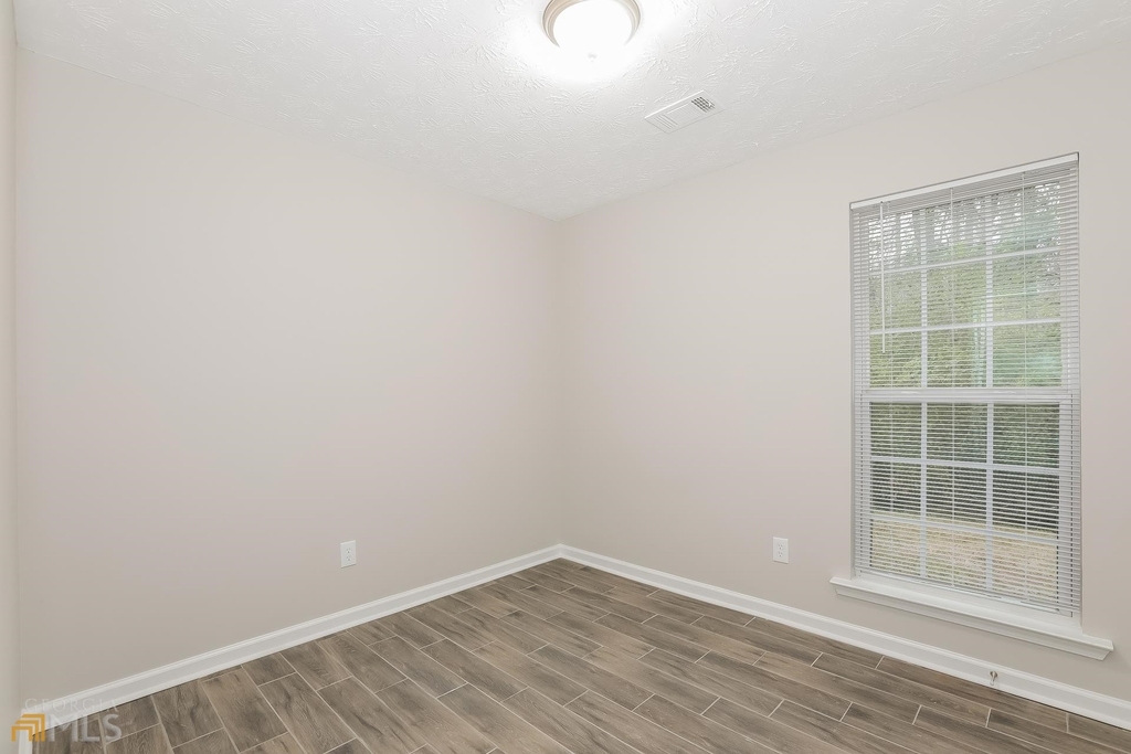 1080 Overlook Drive - Photo 11