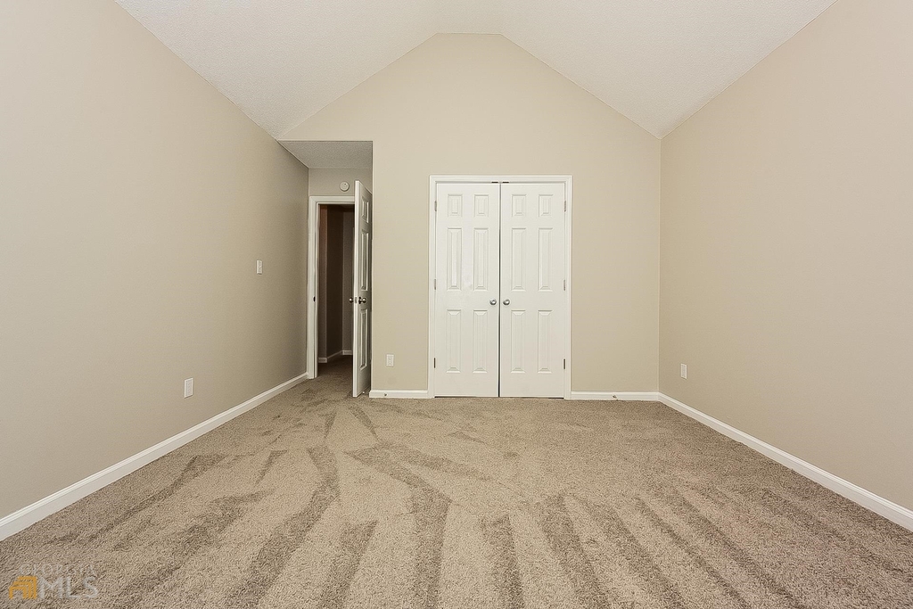 7541 Mountain Creek Bluff - Photo 11