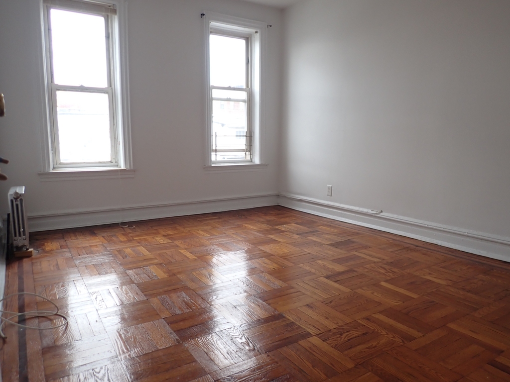 308 East 52nd Street - Photo 1