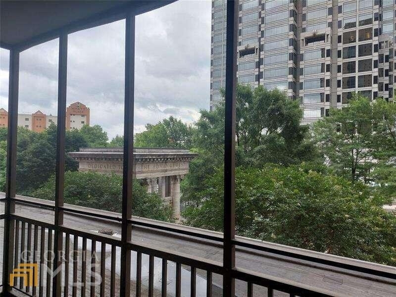 300 W Peachtree Street - Photo 1