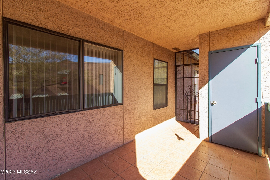 8080 E Speedway Boulevard - Photo 4