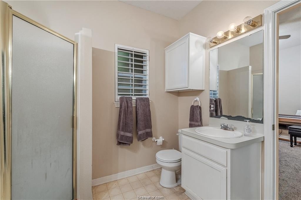 2308 Carnation Court - Photo 15