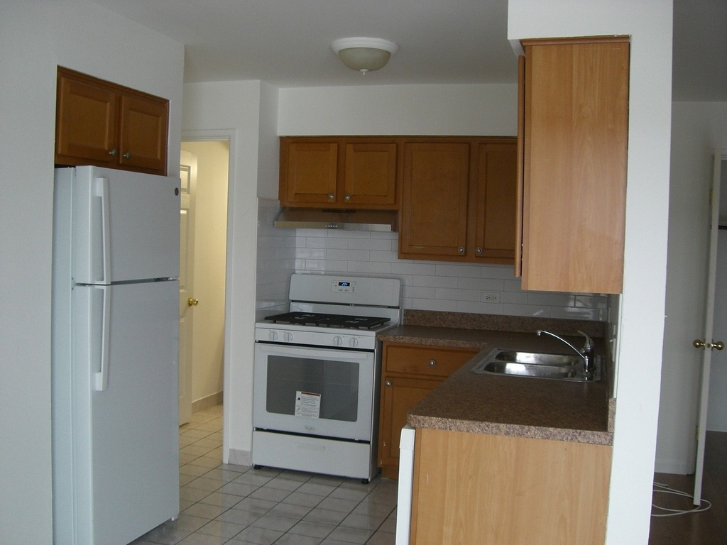 48 W 66th Street - Photo 3