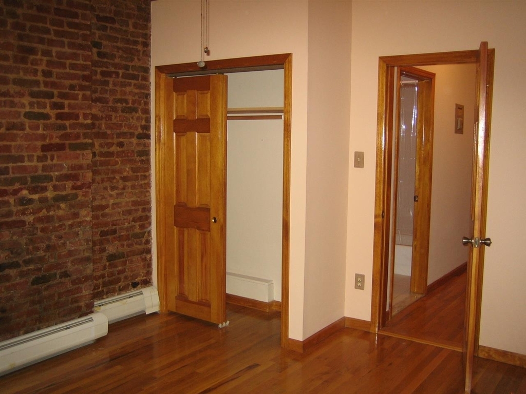 931 Park Ave - Photo 6