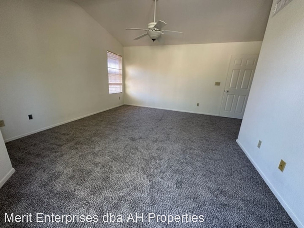 1728 E Windsong - Photo 27