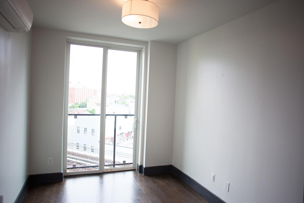 936 Madison Ave, Brooklyn - Photo 7