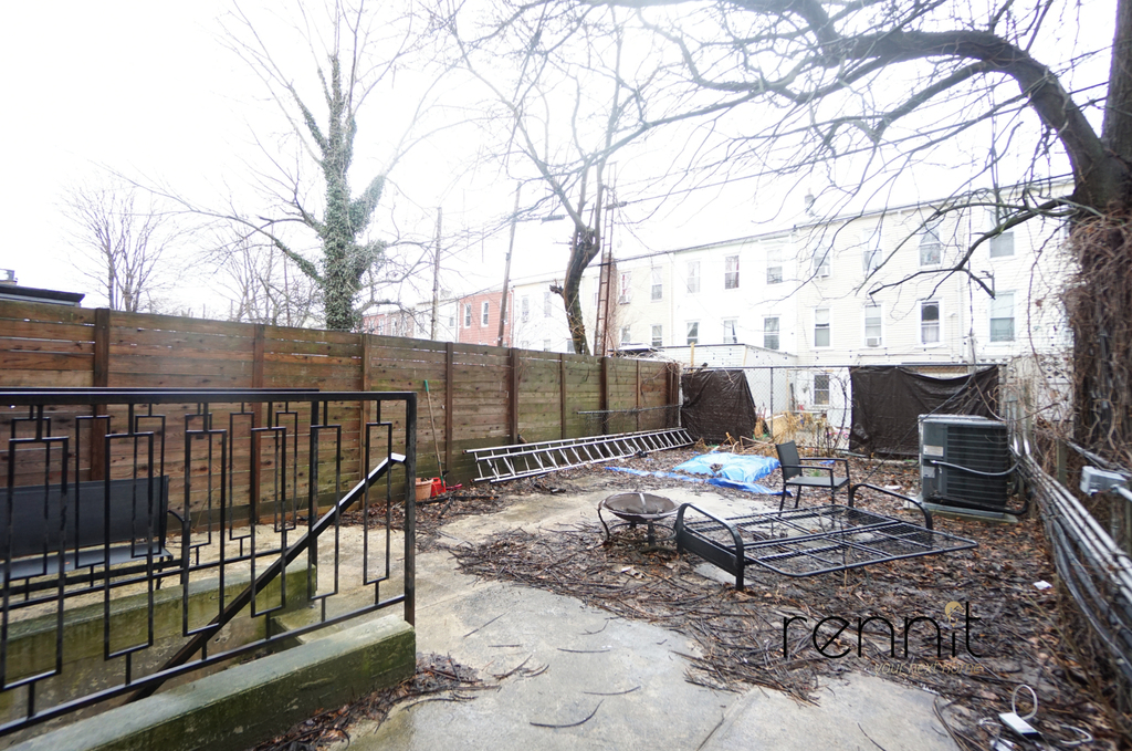 237 Covert Street - Photo 8