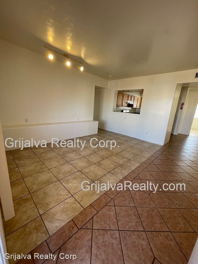 553 W. Mossman Rd - Photo 1