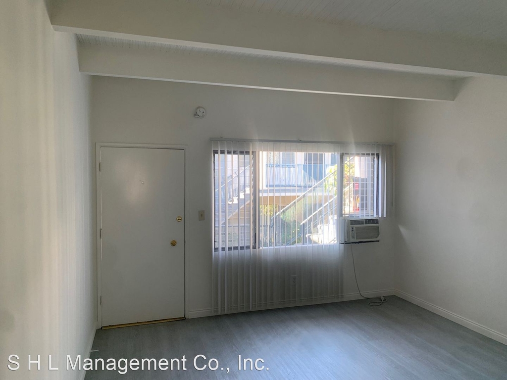 10767 Rose Ave. - Photo 3