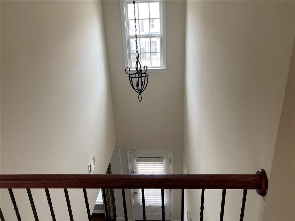 735 Berkeley Terrace - Photo 15