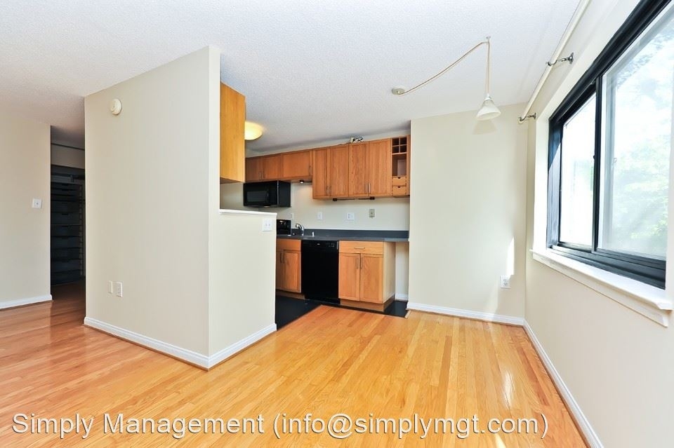 1816 New Hampshire Ave Nw #307 - Photo 1