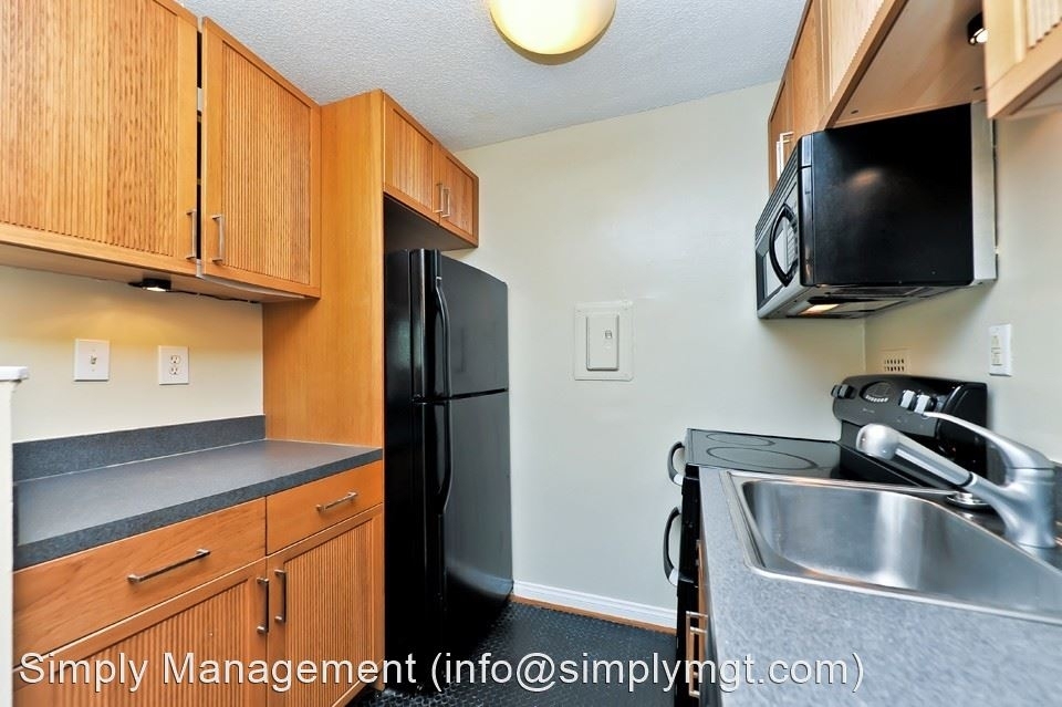 1816 New Hampshire Ave Nw #307 - Photo 9