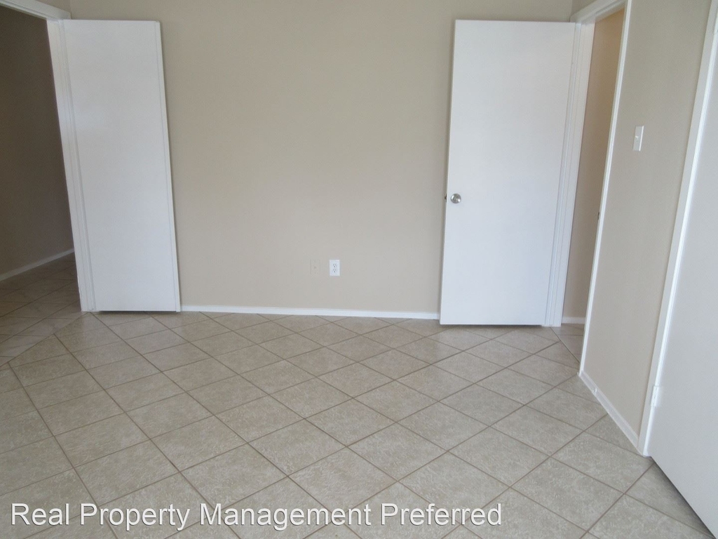 2427 Autumn Springs Ln - Photo 3