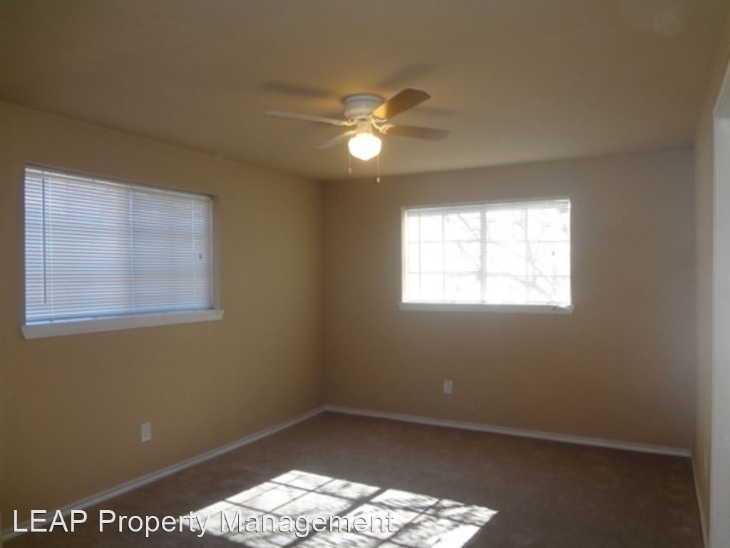 202 N Ruddell Street - Photo 7