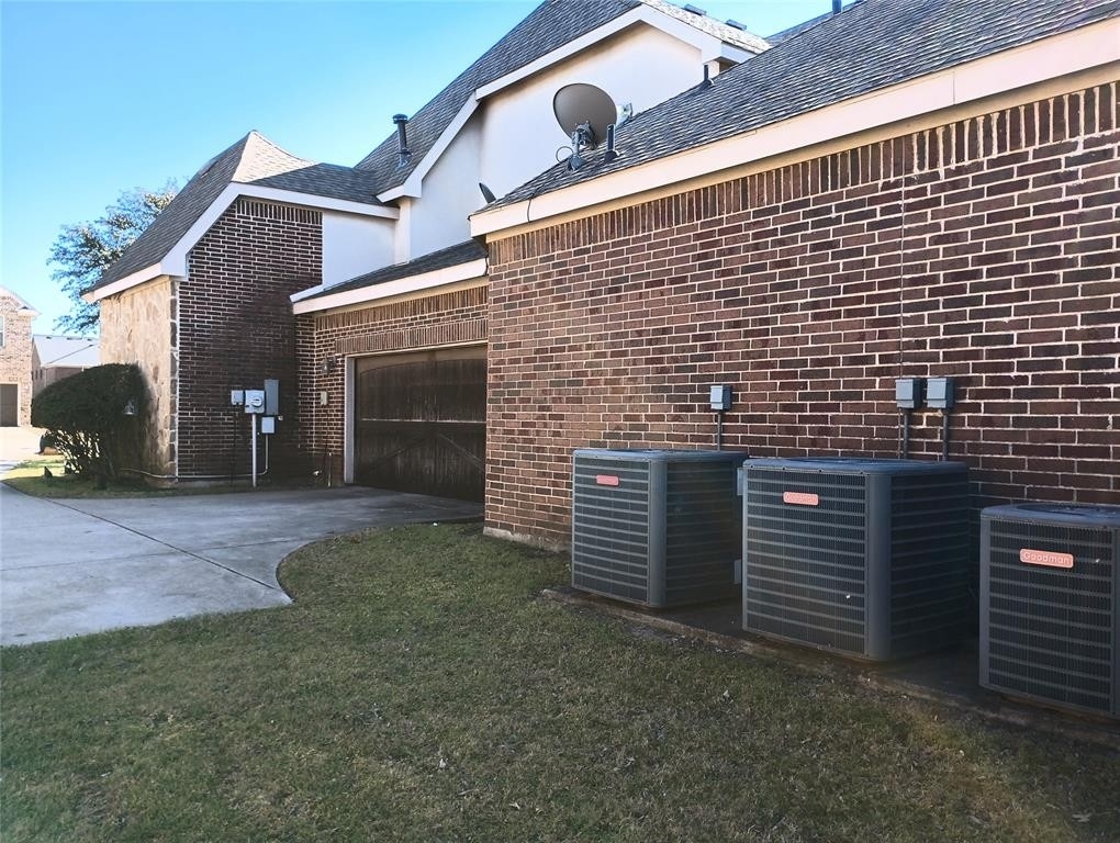 1519 Mcarthur Drive - Photo 3